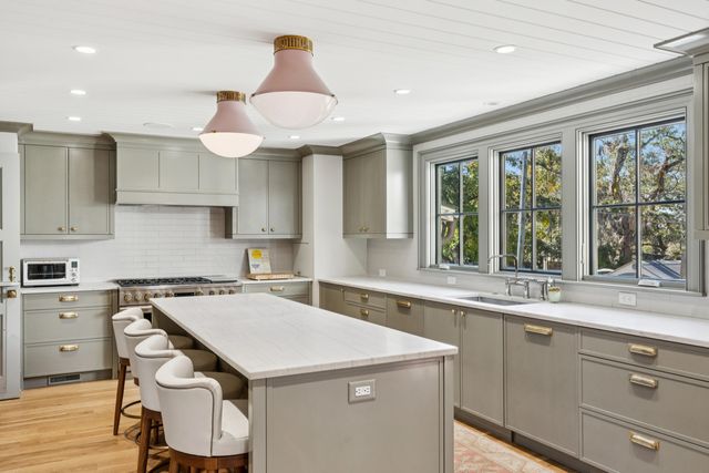 5 Allgood Road, Charleston, SC 29407