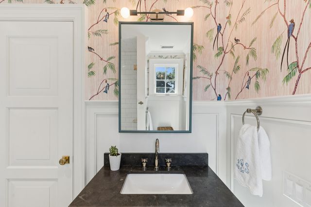 5 Allgood Road, Charleston, SC 29407