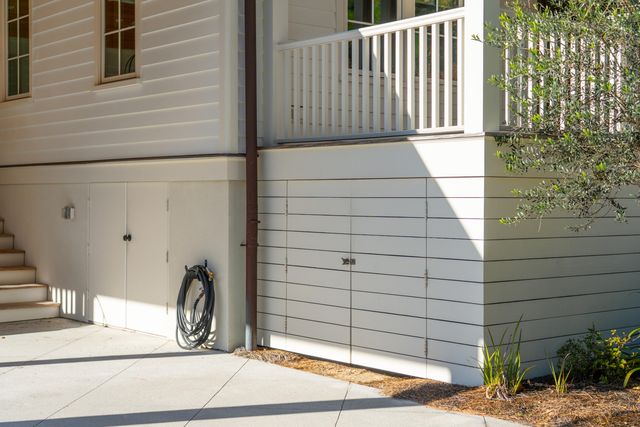 5 Allgood Road, Charleston, SC 29407