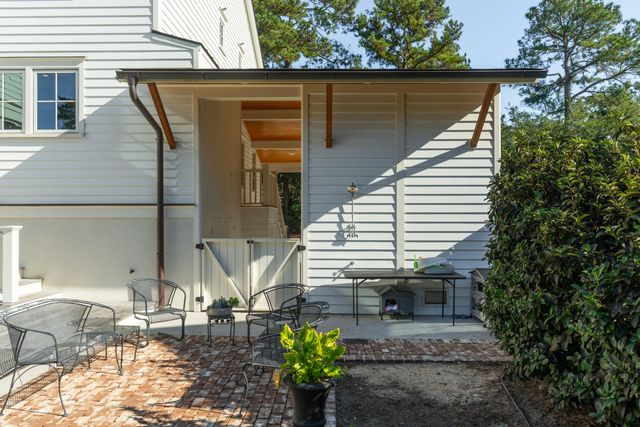 5 Allgood Road, Charleston, SC 29407