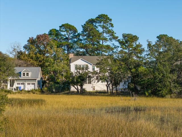 5 Allgood Road, Charleston, SC 29407