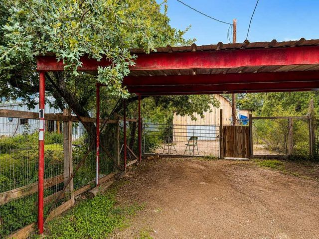 128 E Castlewood DR, Marble Falls, TX 78654