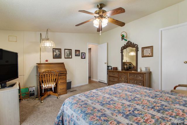 13599 Phoenix Dr., Tyler, TX 75707