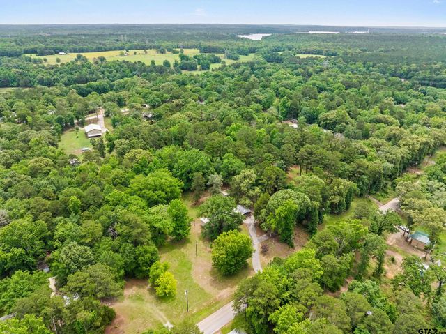 13599 Phoenix Dr., Tyler, TX 75707