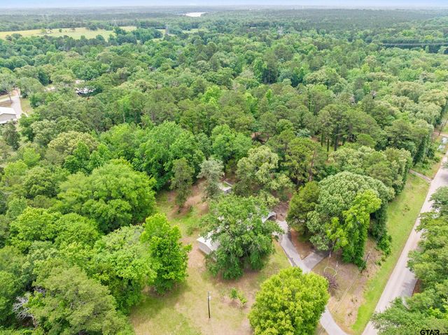 13599 Phoenix Dr., Tyler, TX 75707