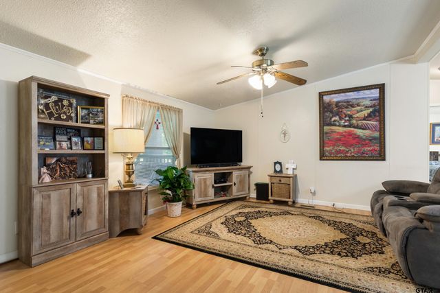 13599 Phoenix Dr., Tyler, TX 75707
