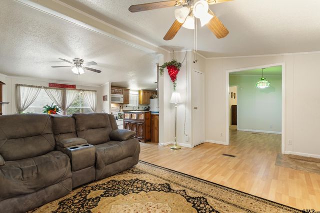 13599 Phoenix Dr., Tyler, TX 75707