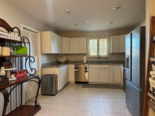 38706 RIVER ROAD, Dade City, FL 33525