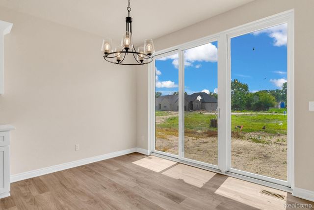 4139 Blossom Drive, Sterling Heights, MI 48314