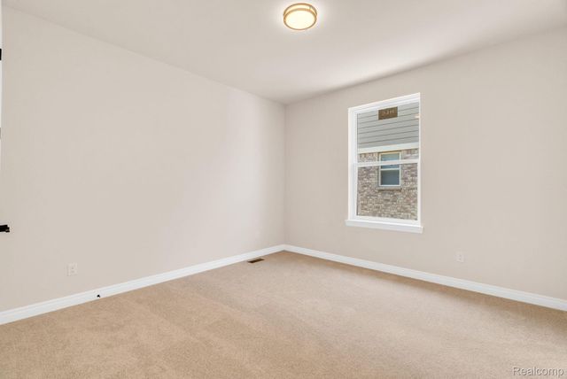 4139 Blossom Drive, Sterling Heights, MI 48314
