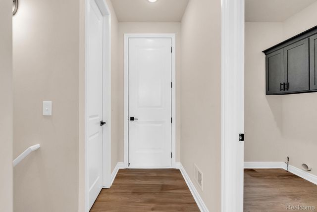 4139 Blossom Drive, Sterling Heights, MI 48314