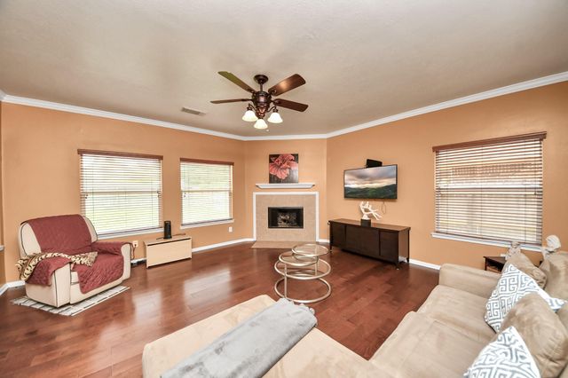 8614 Riverbend Canyon Lane, Houston, TX 77089