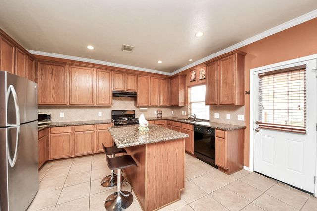 8614 Riverbend Canyon Lane, Houston, TX 77089