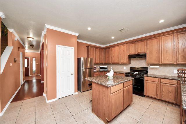 8614 Riverbend Canyon Lane, Houston, TX 77089
