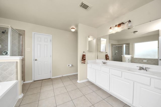 8614 Riverbend Canyon Lane, Houston, TX 77089