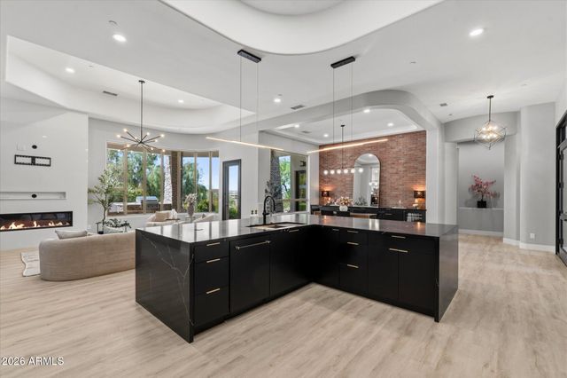 13622 N SUNSET Drive, Fountain Hills, AZ 85268