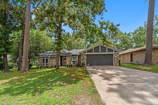 64 Hiwon Drive, Conroe, TX 77304