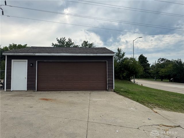 4968 Little Richmond Road, Dayton, OH 45426