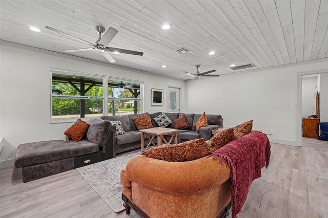 3728 GASPARILLA STREET, St James City, FL 33956