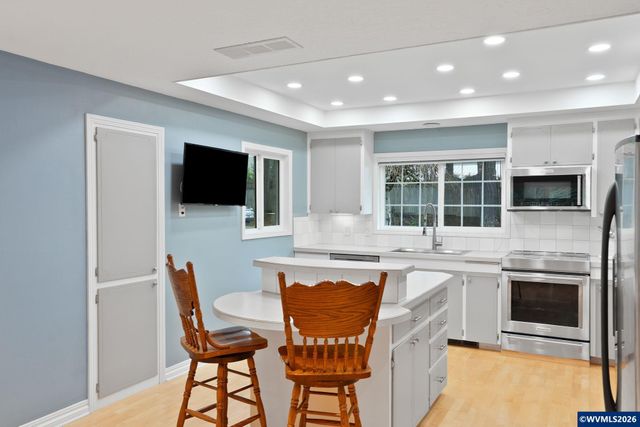 6491 Guava Ct NE, Salem, OR 97305