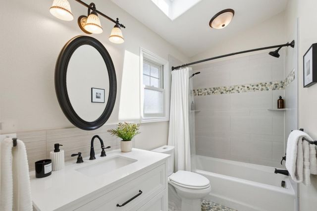 19113 San Miguel Avenue, Castro Valley, CA 94546