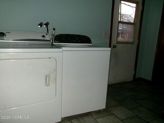 1125 Seaman Avenue, Beachwood, NJ 08722