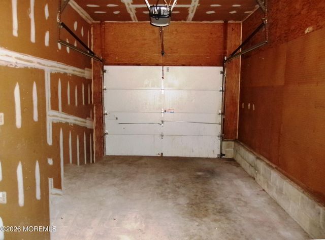 1125 Seaman Avenue, Beachwood, NJ 08722