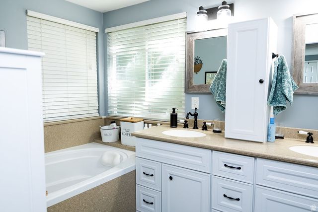 5204 S BRIGHT MORNING CIR, Taylorsville, UT 84123