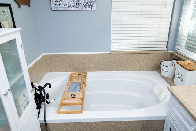 5204 S BRIGHT MORNING CIR, Taylorsville, UT 84123