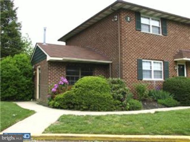 2 EAVES MILL RD, Medford, NJ 08055