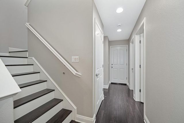 17 Kings Beach Pl, Sacramento, CA 95835