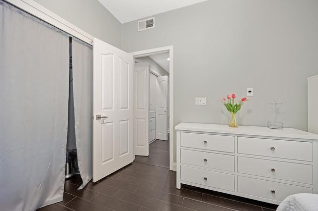 17 Kings Beach Pl, Sacramento, CA 95835