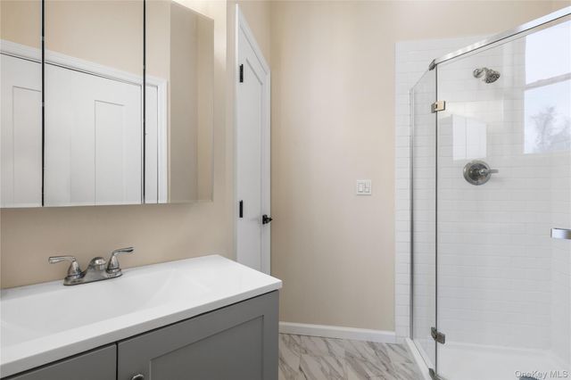 16 Waterview Estate, Peekskill, NY 10566