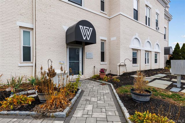 16 Waterview Estate, Peekskill, NY 10566