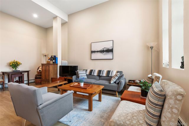 16 Waterview Estate, Peekskill, NY 10566