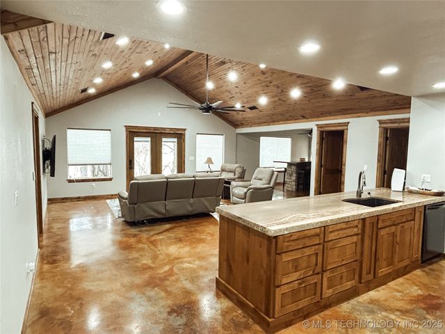 117051 S 4238 Road, Eufaula, OK 74432