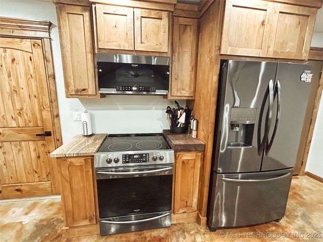 117051 S 4238 Road, Eufaula, OK 74432