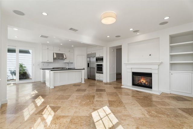 2309 Half Moon, Costa Mesa, CA 92627