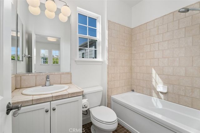 2309 Half Moon, Costa Mesa, CA 92627