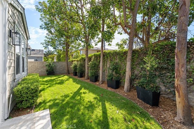 2309 Half Moon, Costa Mesa, CA 92627