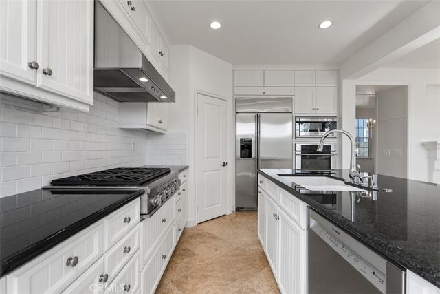 2309 Half Moon, Costa Mesa, CA 92627