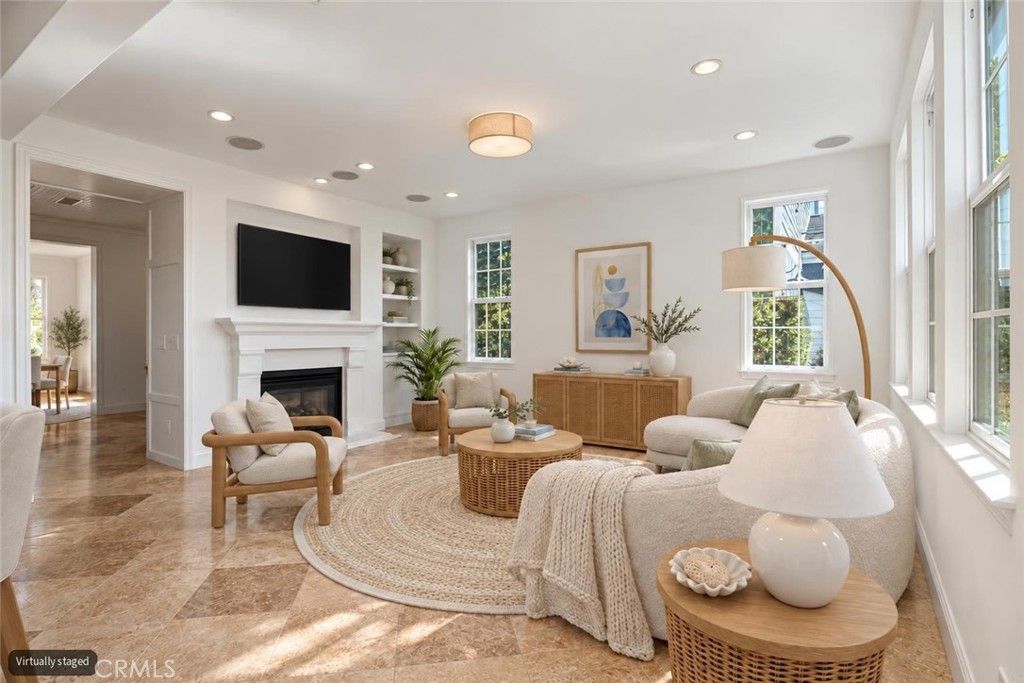 2309 Half Moon, Costa Mesa, CA 92627 — photo 2
