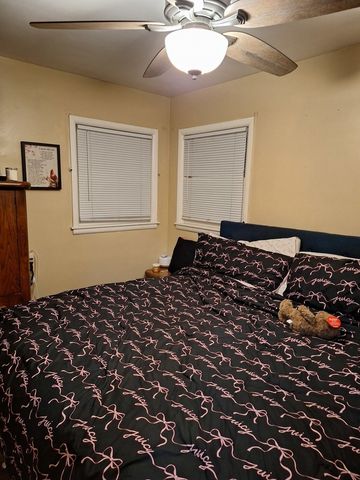 4821 W Concord Place, Chicago, IL 60639