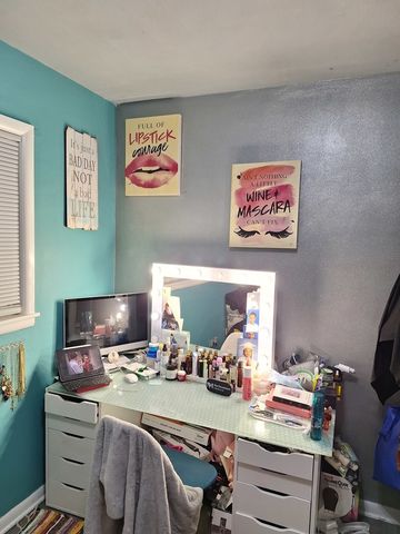 4821 W Concord Place, Chicago, IL 60639