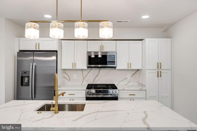 113 CLIFFORD AVE, Alexandria, VA 22305