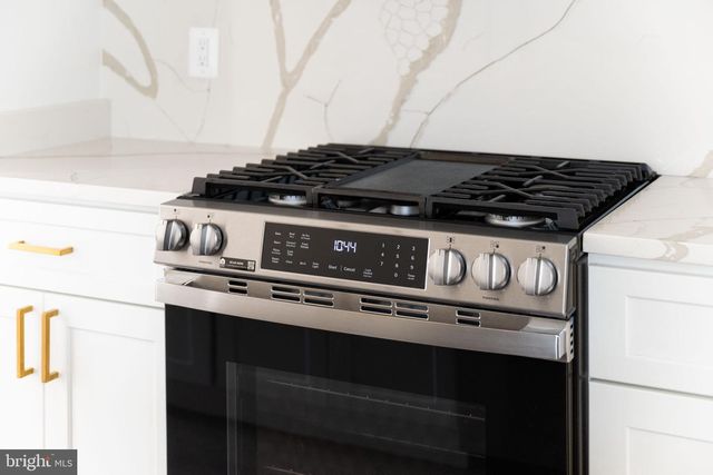 113 CLIFFORD AVE, Alexandria, VA 22305