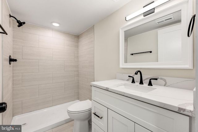 113 CLIFFORD AVE, Alexandria, VA 22305