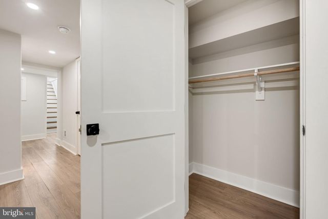 113 CLIFFORD AVE, Alexandria, VA 22305