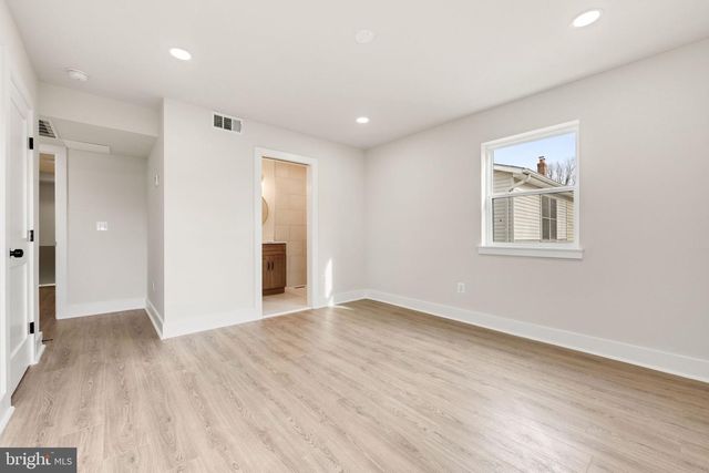 113 CLIFFORD AVE, Alexandria, VA 22305