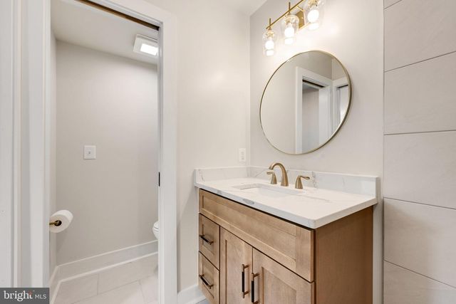 113 CLIFFORD AVE, Alexandria, VA 22305